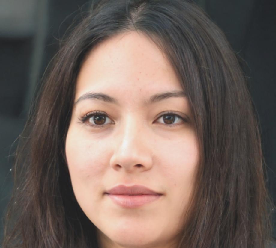 Instructora especializada en gestión de ahorros